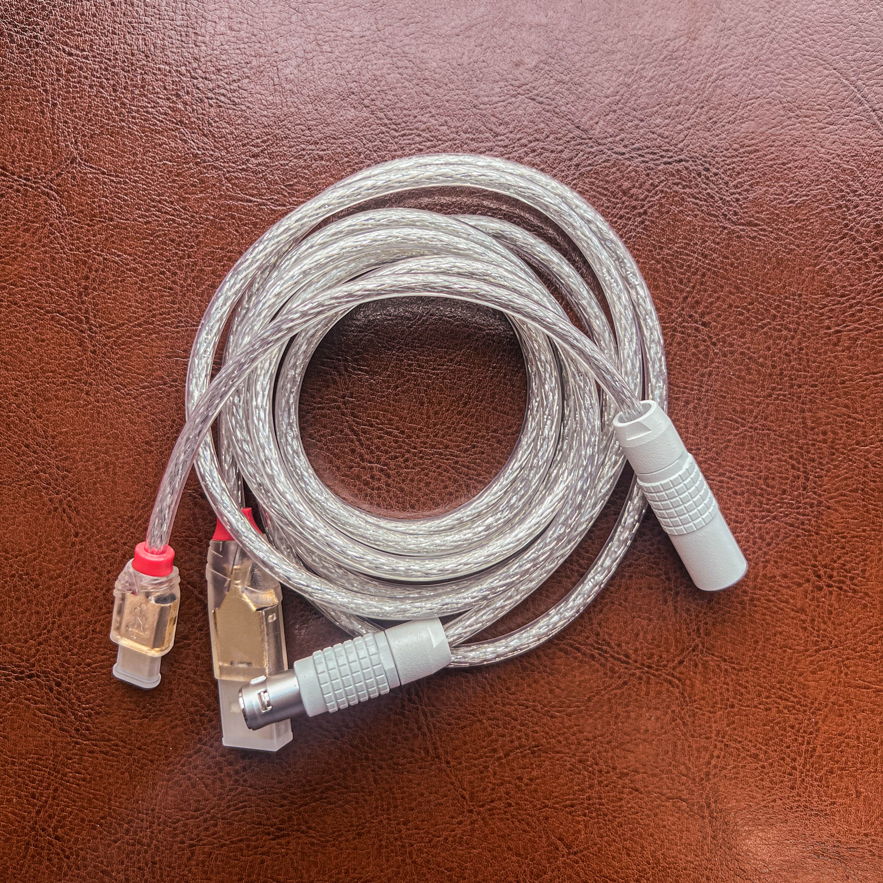 LINDY FEMO Cable